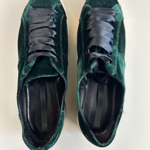 Manuel Barcelo Velvet Sneakers - Size 8 - Picture 6 of 6